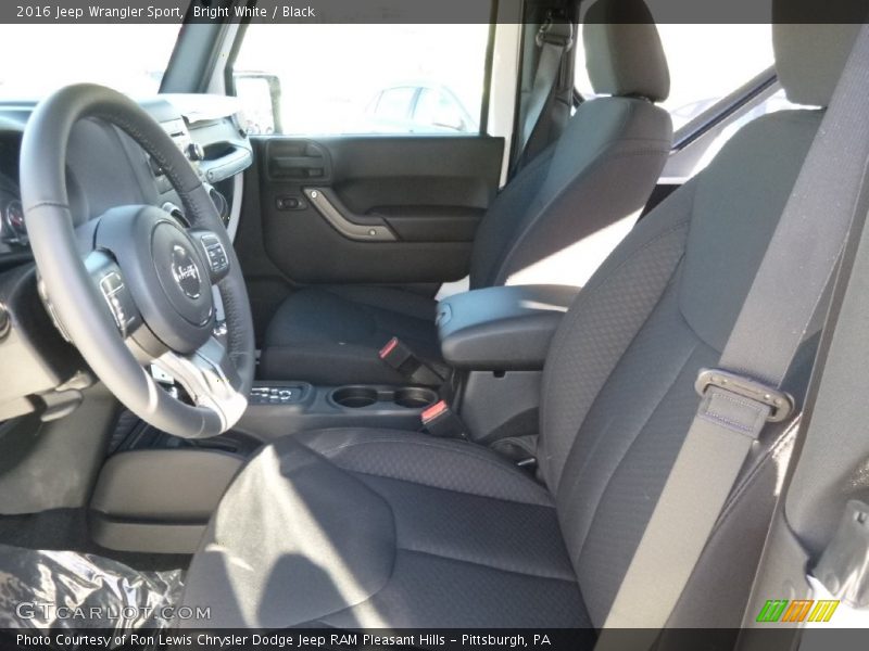 Bright White / Black 2016 Jeep Wrangler Sport
