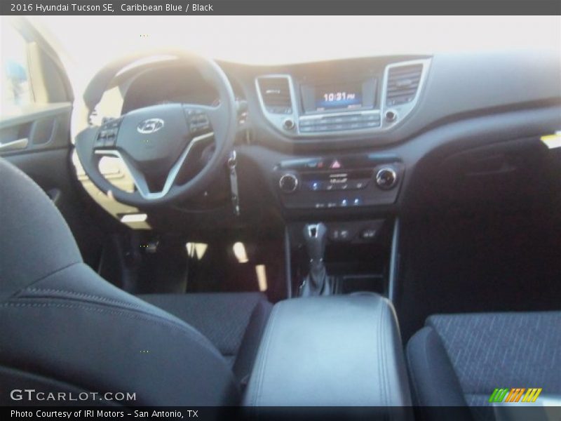 Caribbean Blue / Black 2016 Hyundai Tucson SE