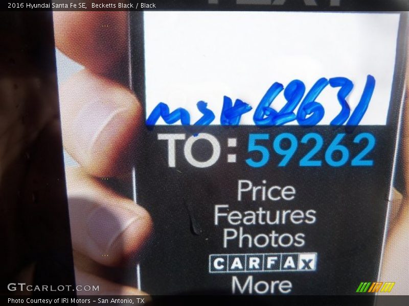 Becketts Black / Black 2016 Hyundai Santa Fe SE