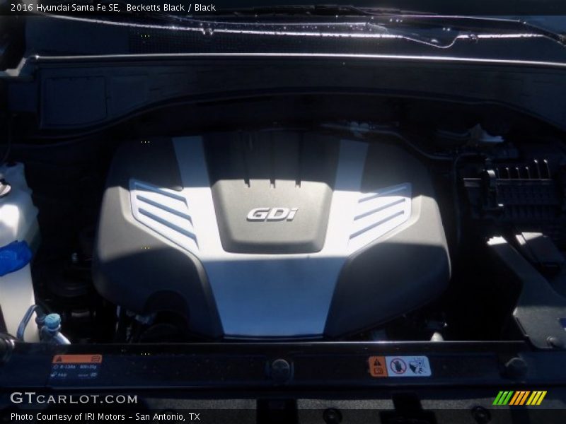 Becketts Black / Black 2016 Hyundai Santa Fe SE
