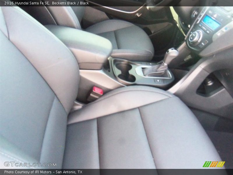 Becketts Black / Black 2016 Hyundai Santa Fe SE