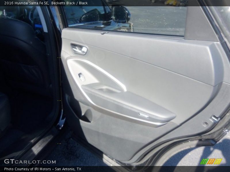 Becketts Black / Black 2016 Hyundai Santa Fe SE