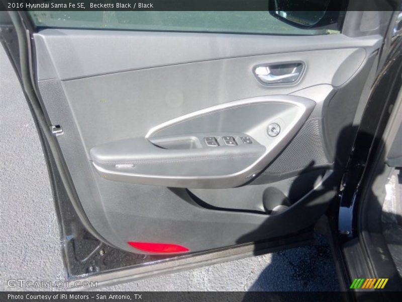 Becketts Black / Black 2016 Hyundai Santa Fe SE