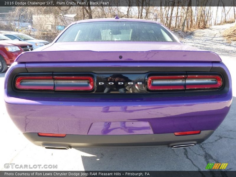 Plum Crazy Pearl / Black/Pearl 2016 Dodge Challenger SXT