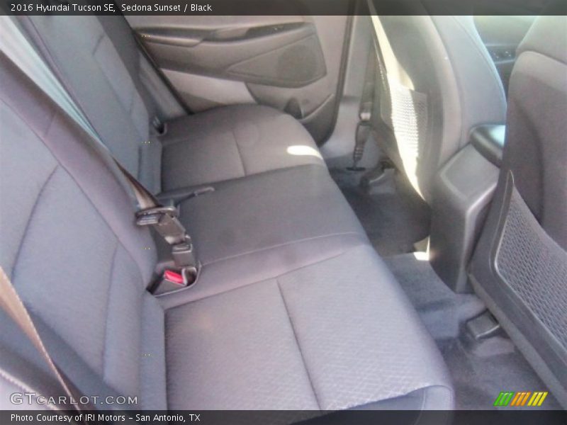 Sedona Sunset / Black 2016 Hyundai Tucson SE