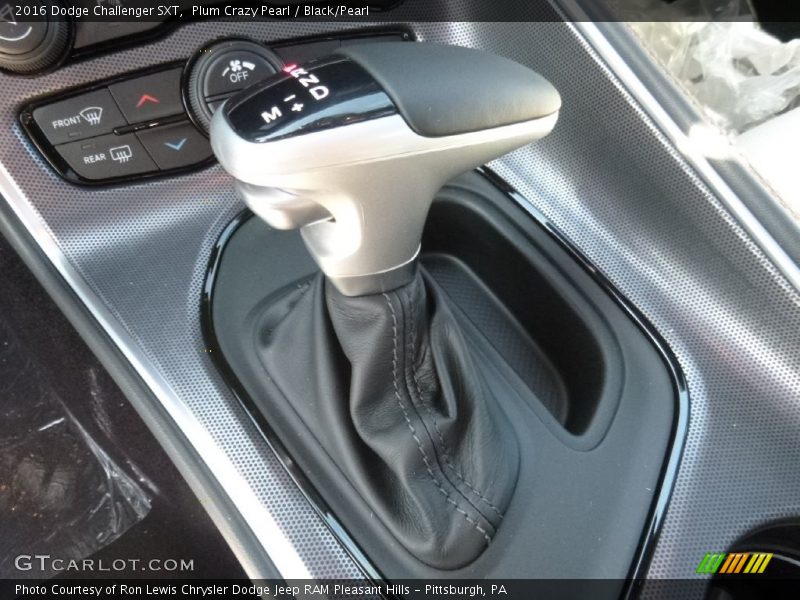 Plum Crazy Pearl / Black/Pearl 2016 Dodge Challenger SXT