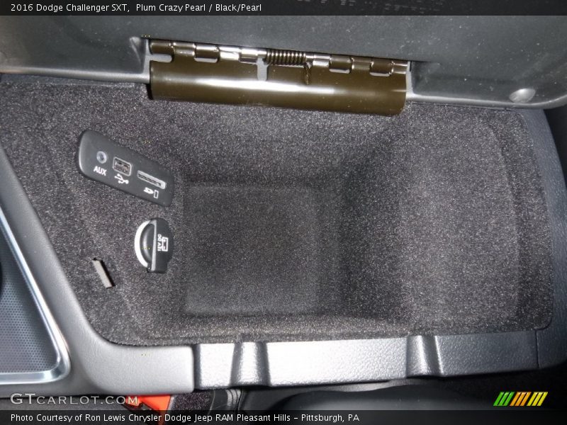 Plum Crazy Pearl / Black/Pearl 2016 Dodge Challenger SXT
