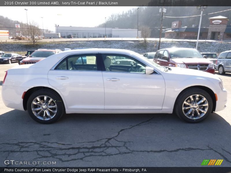 Ivory Tri-Coat Pearl / Black/Linen 2016 Chrysler 300 Limited AWD