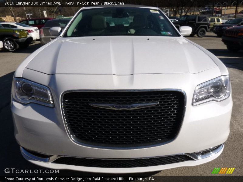Ivory Tri-Coat Pearl / Black/Linen 2016 Chrysler 300 Limited AWD