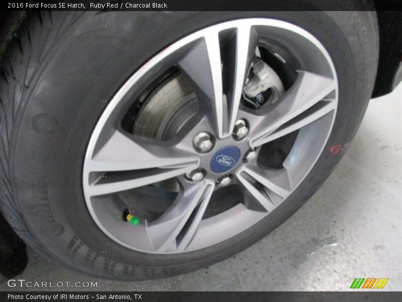 Ruby Red / Charcoal Black 2016 Ford Focus SE Hatch