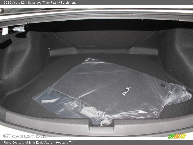 Bellanova White Pearl / Parchment 2016 Acura ILX