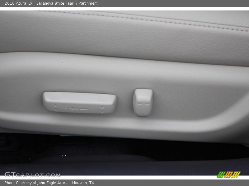 Bellanova White Pearl / Parchment 2016 Acura ILX