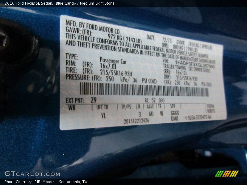 Blue Candy / Medium Light Stone 2016 Ford Focus SE Sedan