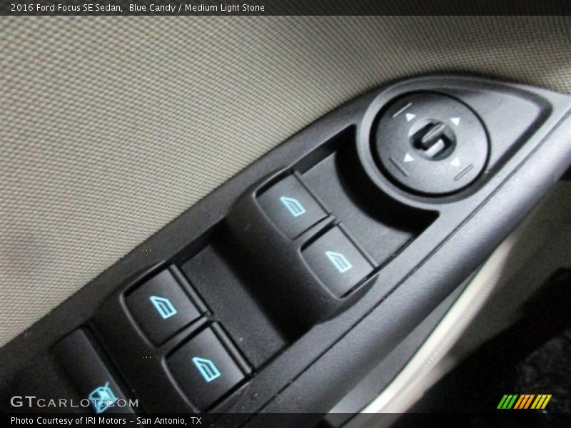 Blue Candy / Medium Light Stone 2016 Ford Focus SE Sedan