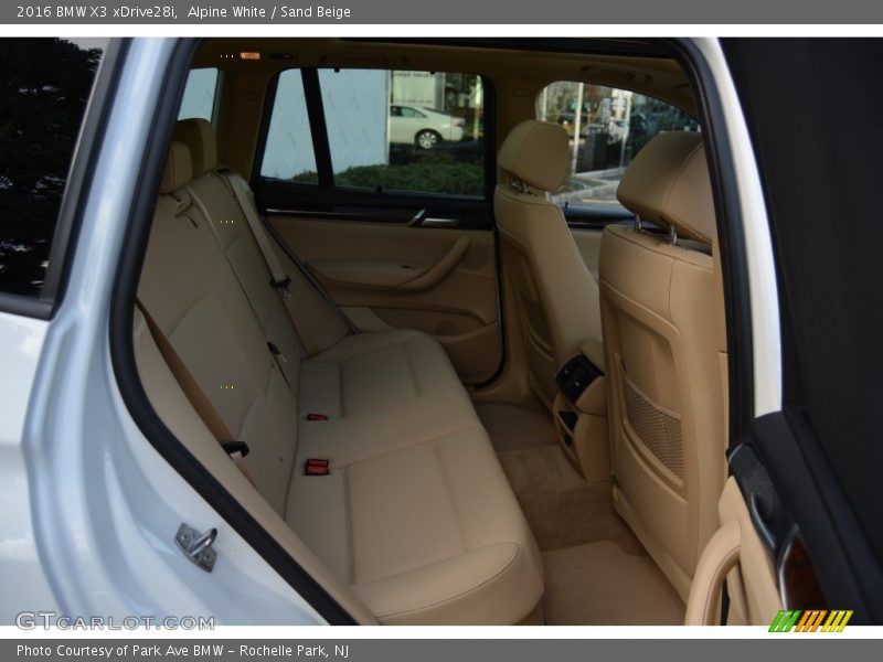 Alpine White / Sand Beige 2016 BMW X3 xDrive28i