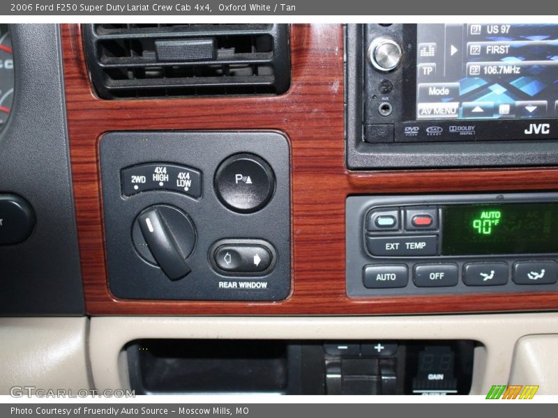 Oxford White / Tan 2006 Ford F250 Super Duty Lariat Crew Cab 4x4