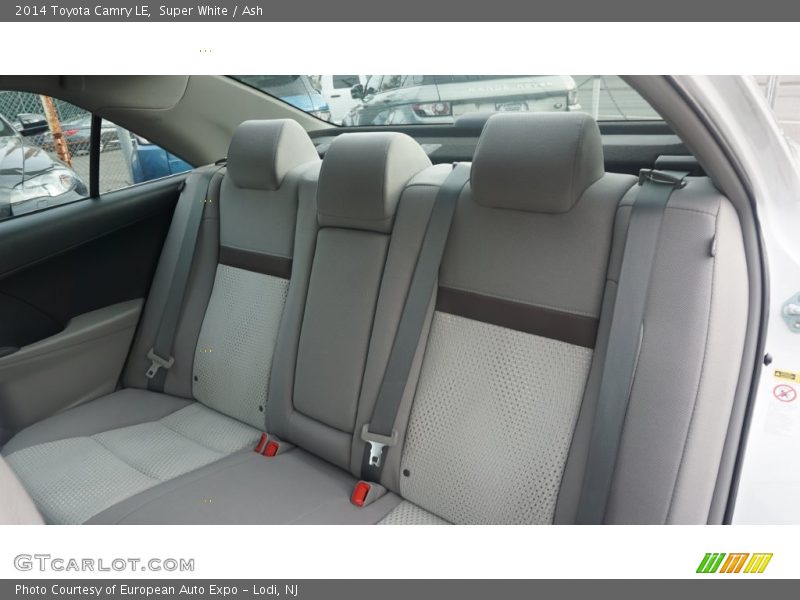 Super White / Ash 2014 Toyota Camry LE