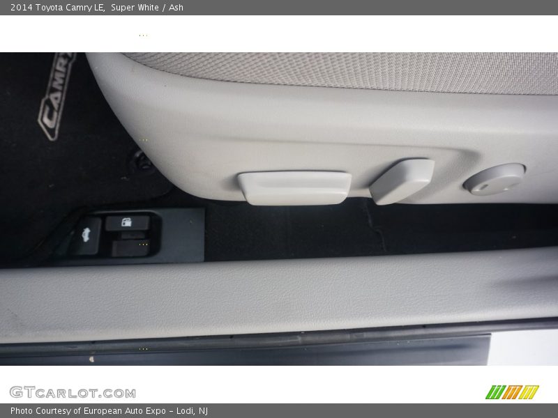 Super White / Ash 2014 Toyota Camry LE