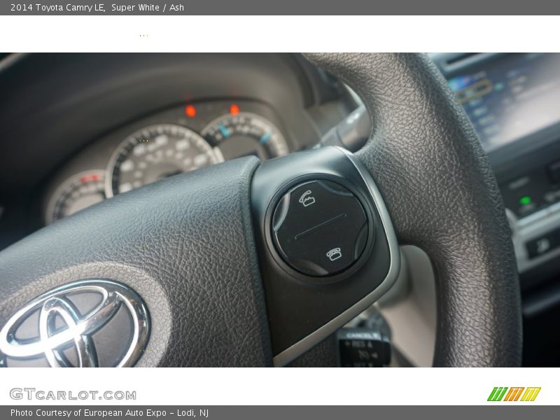 Super White / Ash 2014 Toyota Camry LE
