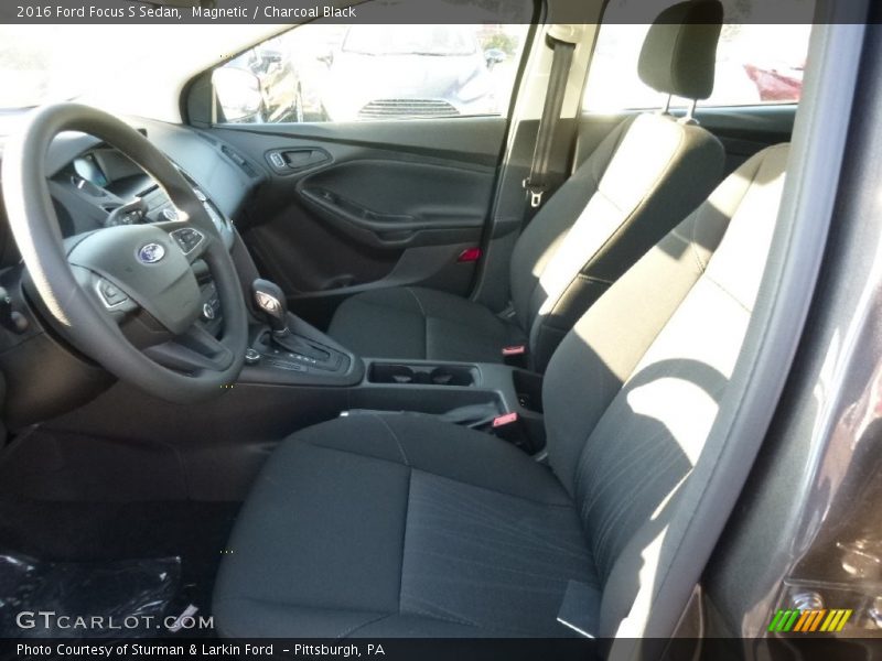 Magnetic / Charcoal Black 2016 Ford Focus S Sedan