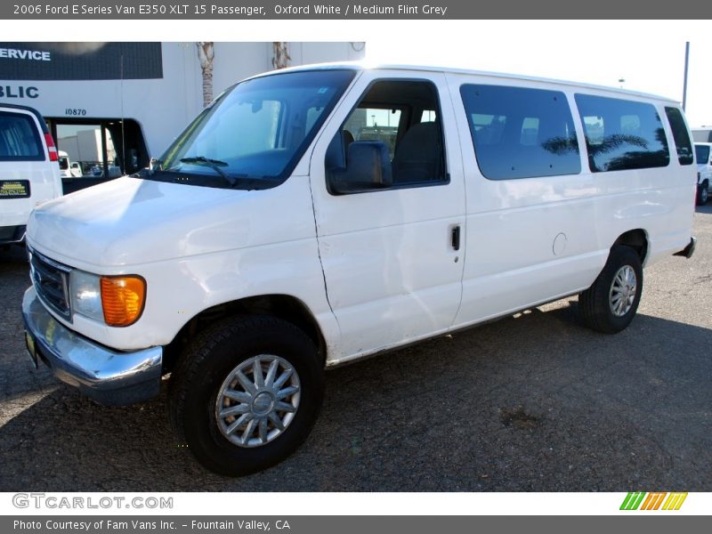Oxford White / Medium Flint Grey 2006 Ford E Series Van E350 XLT 15 Passenger