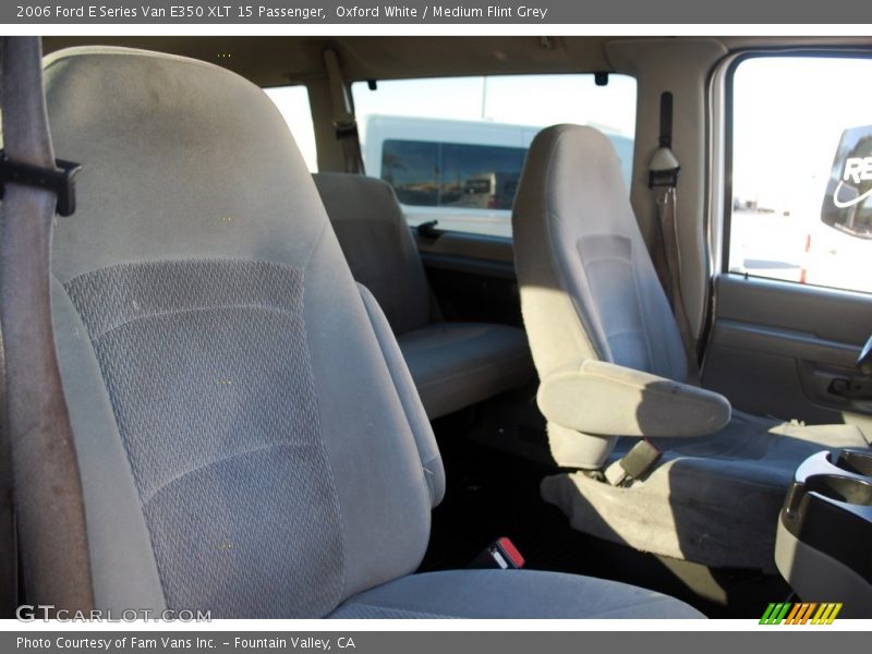 Oxford White / Medium Flint Grey 2006 Ford E Series Van E350 XLT 15 Passenger