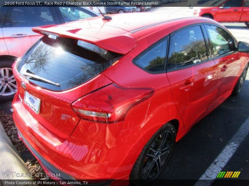 Race Red / Charcoal Black/Smoke Storm Partial Recaro Leather 2016 Ford Focus ST