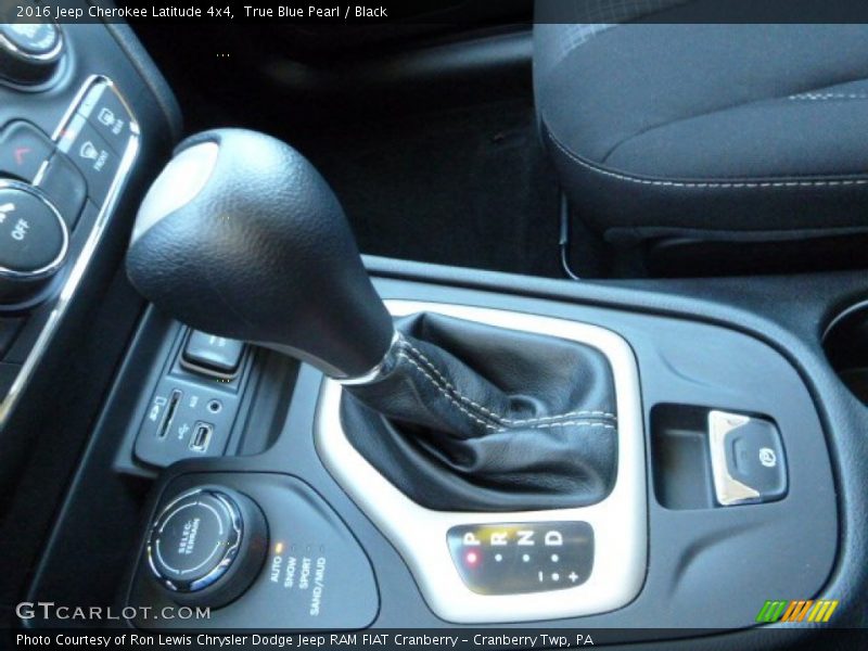 True Blue Pearl / Black 2016 Jeep Cherokee Latitude 4x4