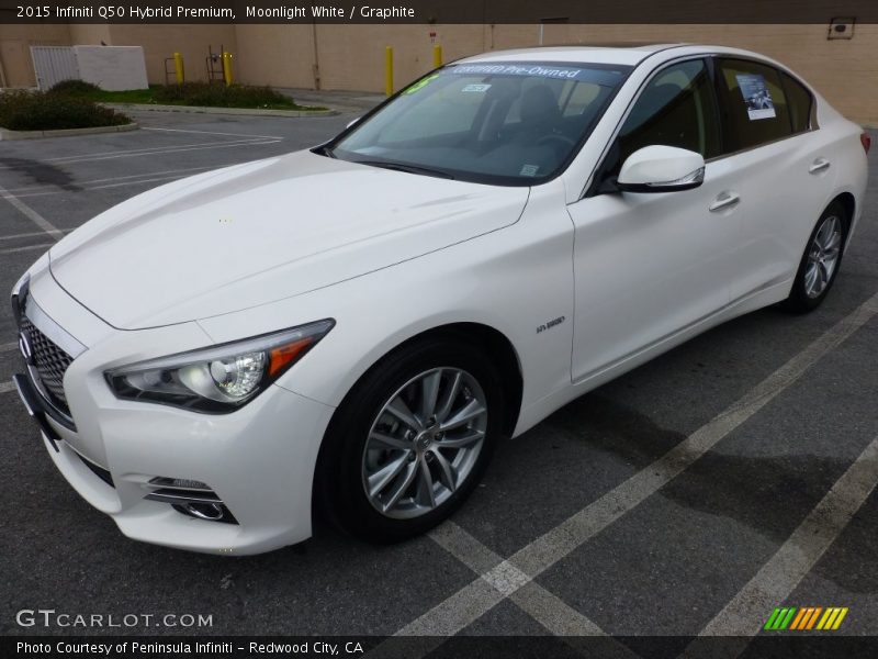 Front 3/4 View of 2015 Q50 Hybrid Premium