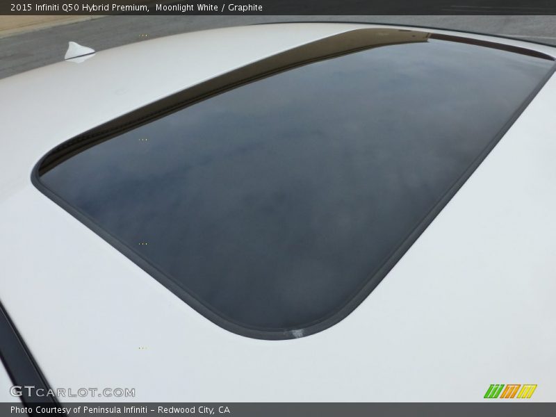 Moonlight White / Graphite 2015 Infiniti Q50 Hybrid Premium