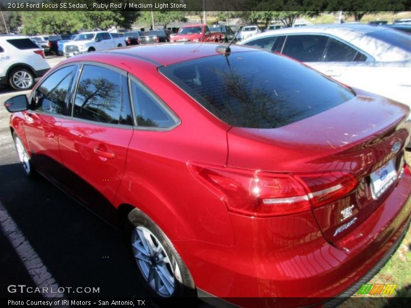 Ruby Red / Medium Light Stone 2016 Ford Focus SE Sedan