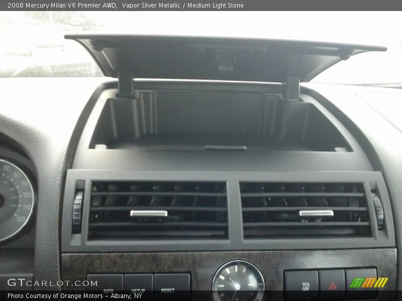 Vapor Silver Metallic / Medium Light Stone 2008 Mercury Milan V6 Premier AWD