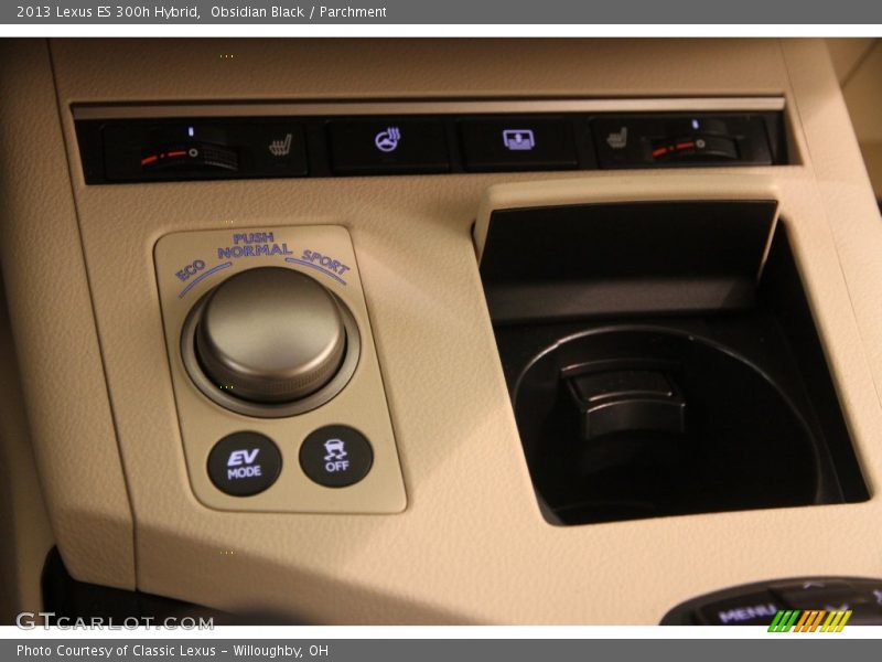 Obsidian Black / Parchment 2013 Lexus ES 300h Hybrid