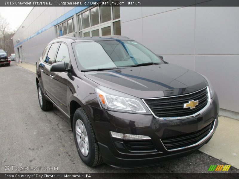 Tungsten Metallic / Dark Titanium/Light Titanium 2016 Chevrolet Traverse LS