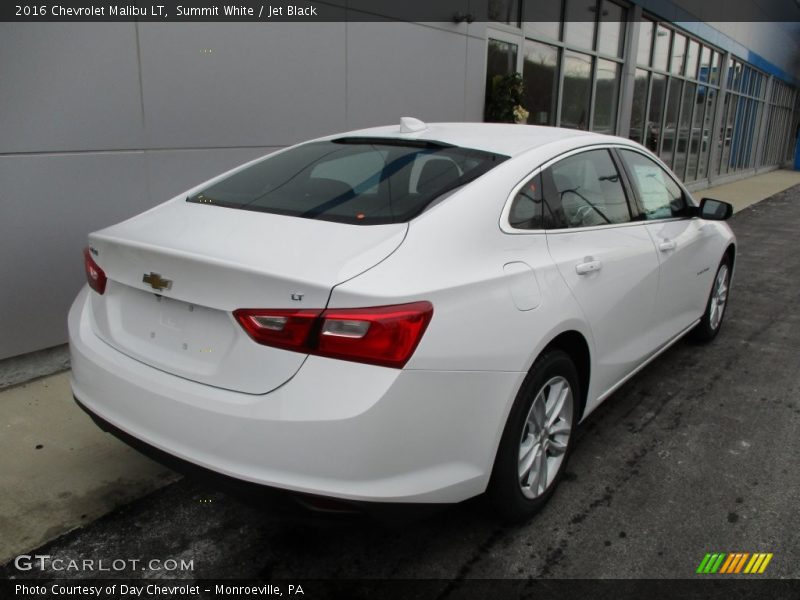 Summit White / Jet Black 2016 Chevrolet Malibu LT