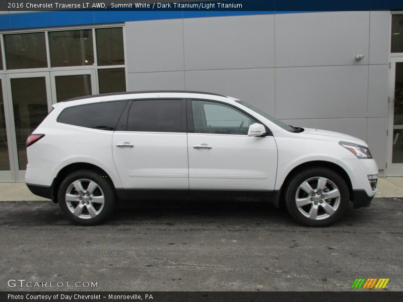 Summit White / Dark Titanium/Light Titanium 2016 Chevrolet Traverse LT AWD