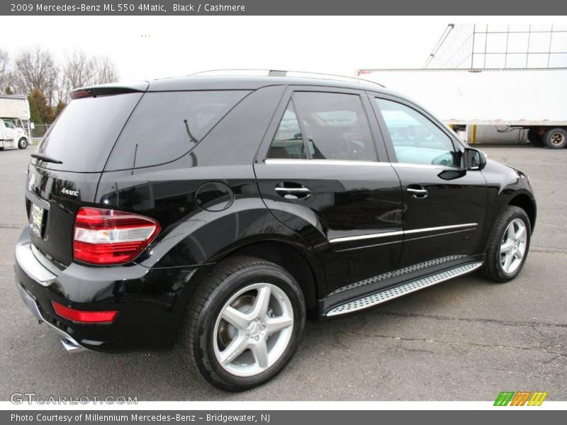 Black / Cashmere 2009 Mercedes-Benz ML 550 4Matic