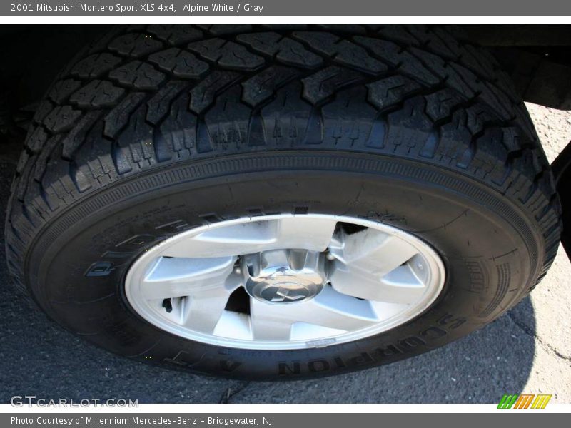 Alpine White / Gray 2001 Mitsubishi Montero Sport XLS 4x4