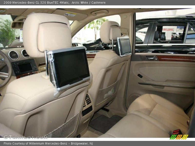 Arctic White / Cashmere 2009 Mercedes-Benz GL 320 BlueTEC 4Matic