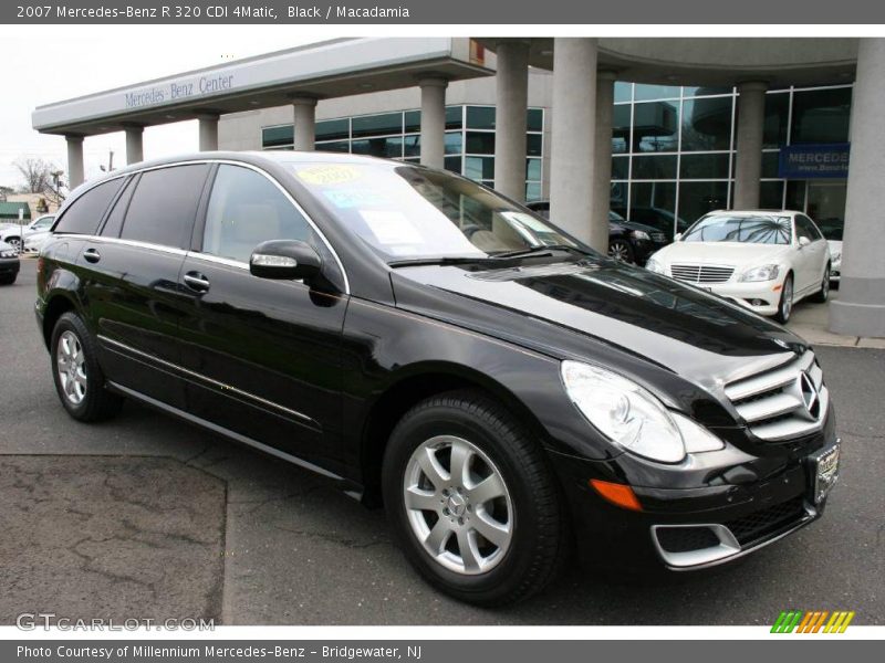 Black / Macadamia 2007 Mercedes-Benz R 320 CDI 4Matic