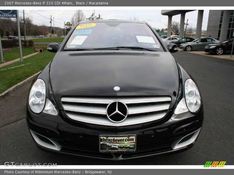 Black / Macadamia 2007 Mercedes-Benz R 320 CDI 4Matic