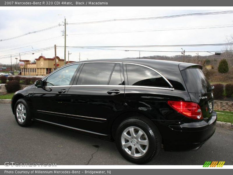 Black / Macadamia 2007 Mercedes-Benz R 320 CDI 4Matic