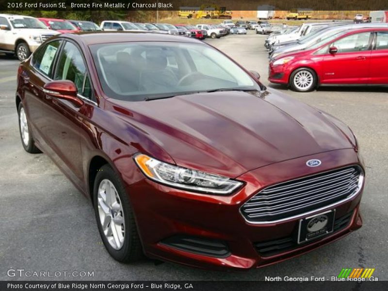 Bronze Fire Metallic / Charcoal Black 2016 Ford Fusion SE