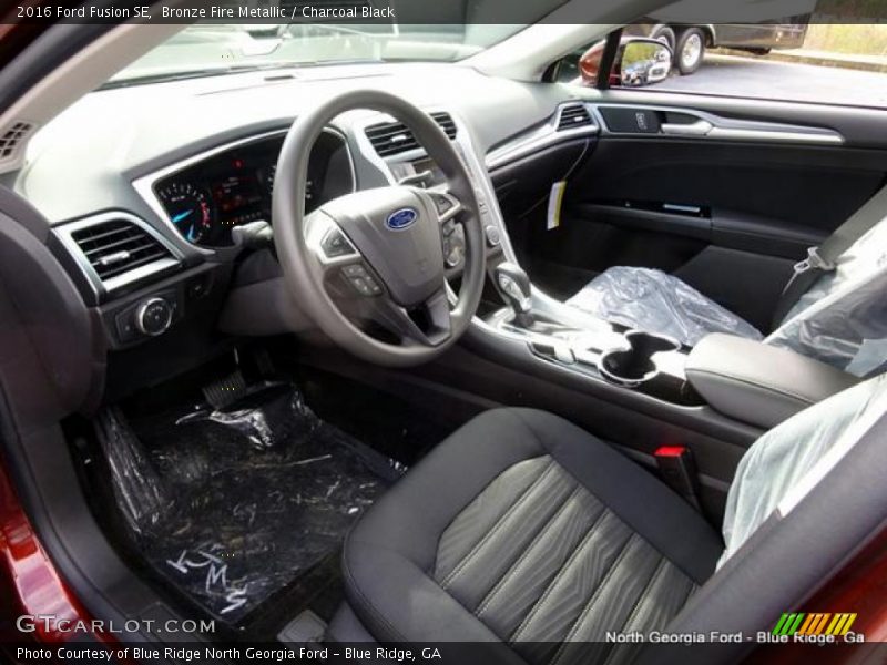 Bronze Fire Metallic / Charcoal Black 2016 Ford Fusion SE