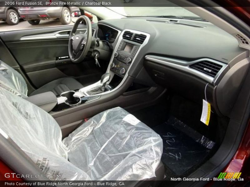 Bronze Fire Metallic / Charcoal Black 2016 Ford Fusion SE