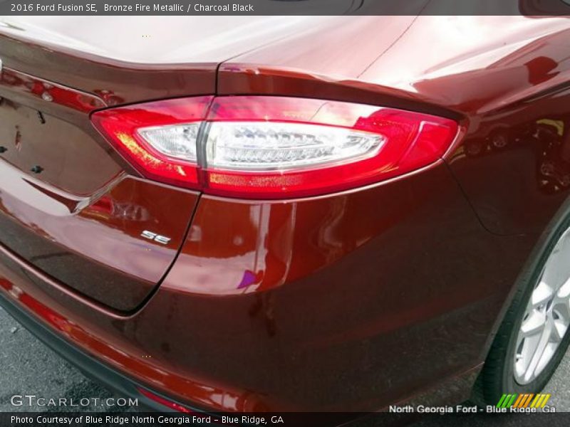 Bronze Fire Metallic / Charcoal Black 2016 Ford Fusion SE