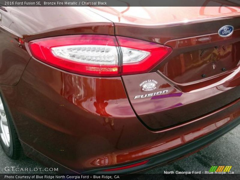 Bronze Fire Metallic / Charcoal Black 2016 Ford Fusion SE