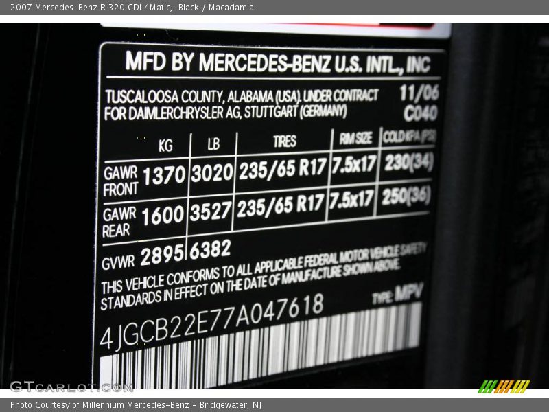 Black / Macadamia 2007 Mercedes-Benz R 320 CDI 4Matic