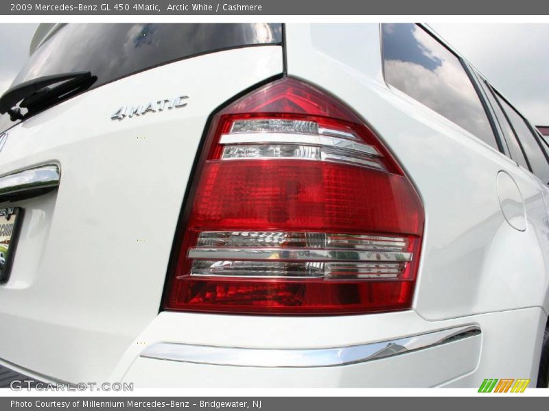 Arctic White / Cashmere 2009 Mercedes-Benz GL 450 4Matic