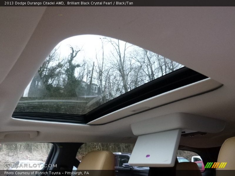 Brilliant Black Crystal Pearl / Black/Tan 2013 Dodge Durango Citadel AWD